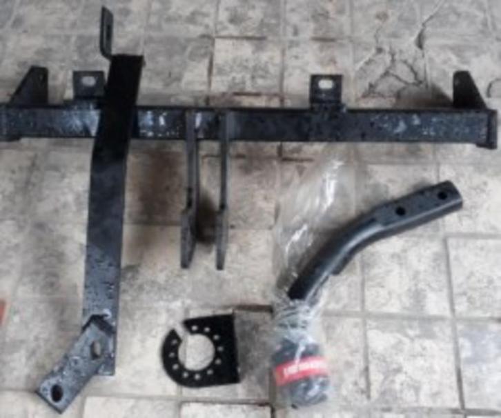 NIEUWE Trekhaak citroen C3, Peugeot 106 nooit gemonteerd, Auto-onderdelen, Trekhaken, Nieuw, Ophalen