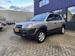 Hyundai Tucson 2.0i Active, Auto's, Hyundai, 142 pk, 4 cilinders, Origineel Nederlands, Bedrijf