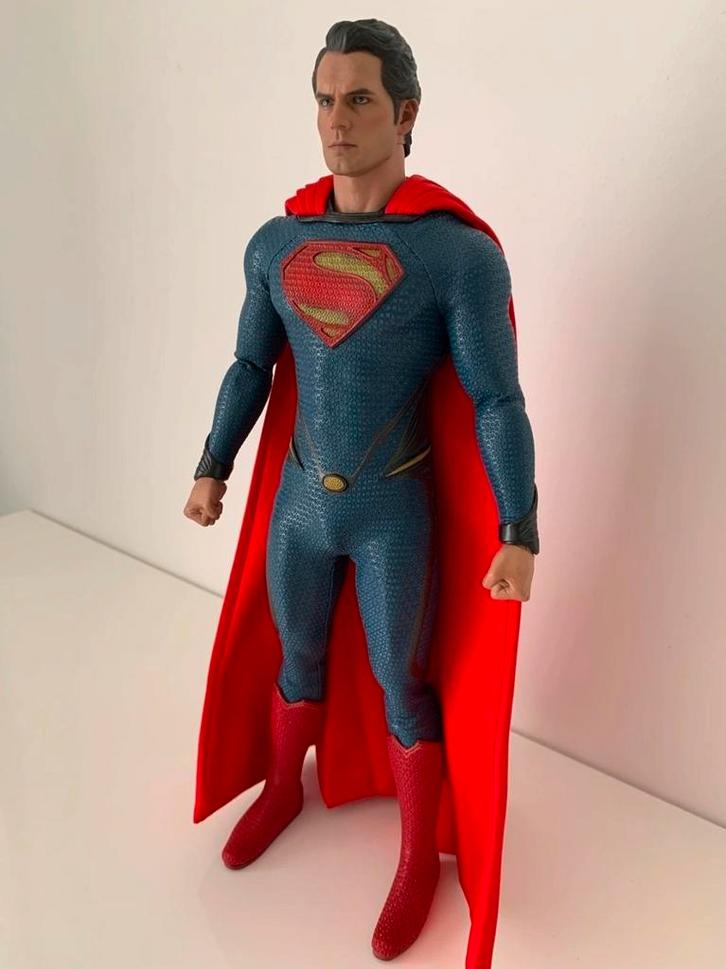 Hot Toys Superman Man of Steel MMS200 Special Edition, Verzamelen, Film en Tv, Zo goed als nieuw, Film, Actiefiguur of Pop, Ophalen