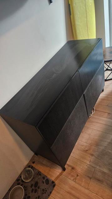 Besta dressoir zwart en betonkleur