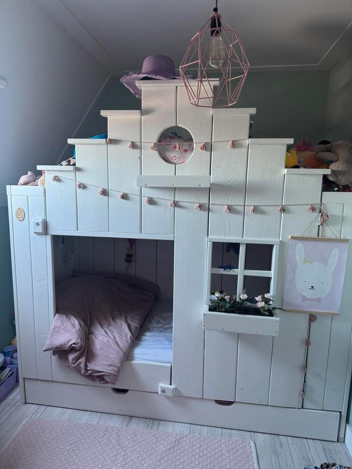 Huisjesbed Saartje Prum, Kinderen en Baby's, Kinderkamer | Bedden, Zo goed als nieuw, 160 tot 180 cm, 70 tot 85 cm, Lattenbodem