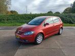 Volkswagen Golf Plus 1.6 FSI 85KW 2005 Rood, Auto's, Volkswagen, 65 €/maand, Stof, 14 km/l, 115 pk
