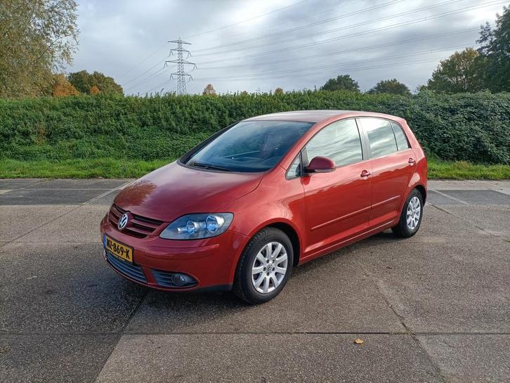 Volkswagen Golf Plus 1.6 FSI 85KW 2005 Rood, Auto's, Volkswagen, Bedrijf, Golf Plus, ABS, Airbags, Airconditioning, Bluetooth