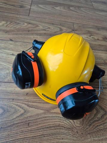 Delta Plus helm met gehoorbeschermers, nieuw! beschikbaar voor biedingen