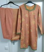 Maat S perzik geel 3 delige indiase pak ksmeez salwar sjaal, Kleding | Dames, Overige typen, Ophalen of Verzenden, Zo goed als nieuw