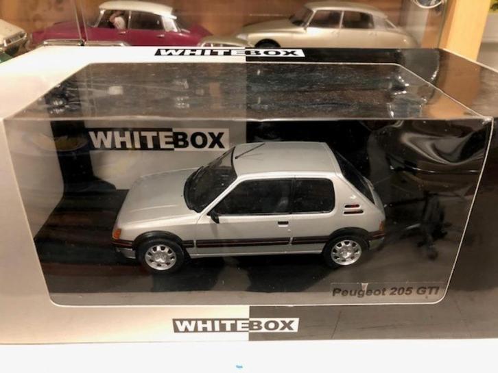 1:24 Peugeot 205 Gti Whitebox Zilver M/B, Hobby en Vrije tijd, Modelauto's | 1:24, Zo goed als nieuw, Auto, Overige merken, Ophalen of Verzenden