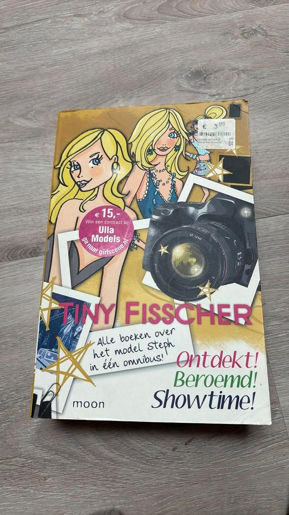 Tiny Fisscher - Omnibus ontdekt, beroemd, showtime, Boeken, Kinderboeken | Jeugd | 13 jaar en ouder, Zo goed als nieuw, Ophalen of Verzenden
