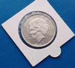 Penning Beatrix Rabobank 100 jaar "De Mens Centraal" - 1994, Postzegels en Munten, Penningen en Medailles, Verzenden, Overige materialen