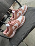 Nike dunk low pastel roze 38, Ophalen, Zo goed als nieuw, Hardloopschoenen, Nike