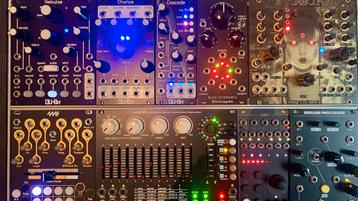 Eurorack modules en desktop sale beschikbaar voor biedingen
