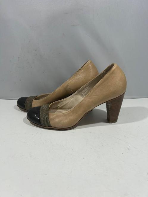 Attilio Giusti Leombruni, maat 37, mooie design pumps, Kleding | Dames, Schoenen, Zo goed als nieuw, Pumps, Bruin, Verzenden