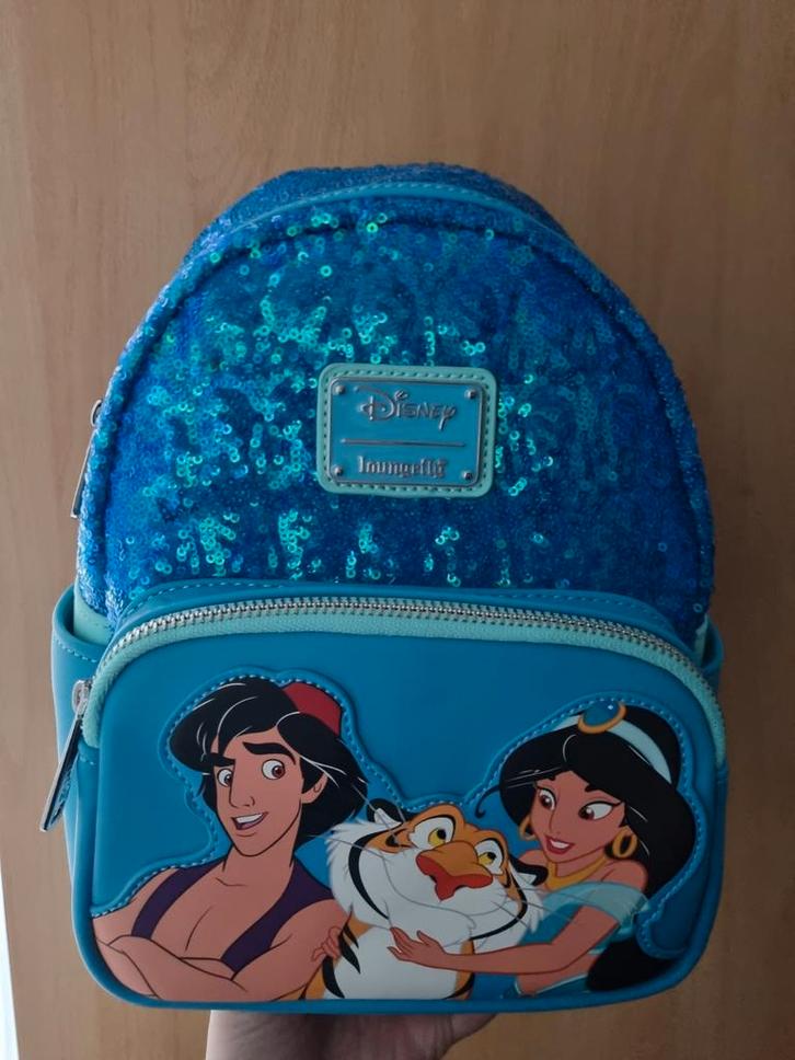 Loungefly Disney Aladdin Rugzak - Nieuw!, Sieraden, Tassen en Uiterlijk, Tassen | Damestassen, Nieuw, Overige typen, Blauw, Ophalen of Verzenden