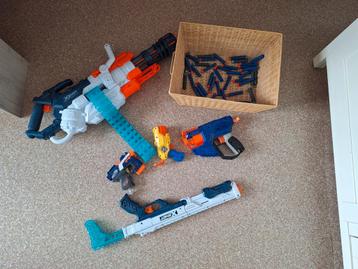 nerf pistolen met patronen. diverse maten beschikbaar voor biedingen