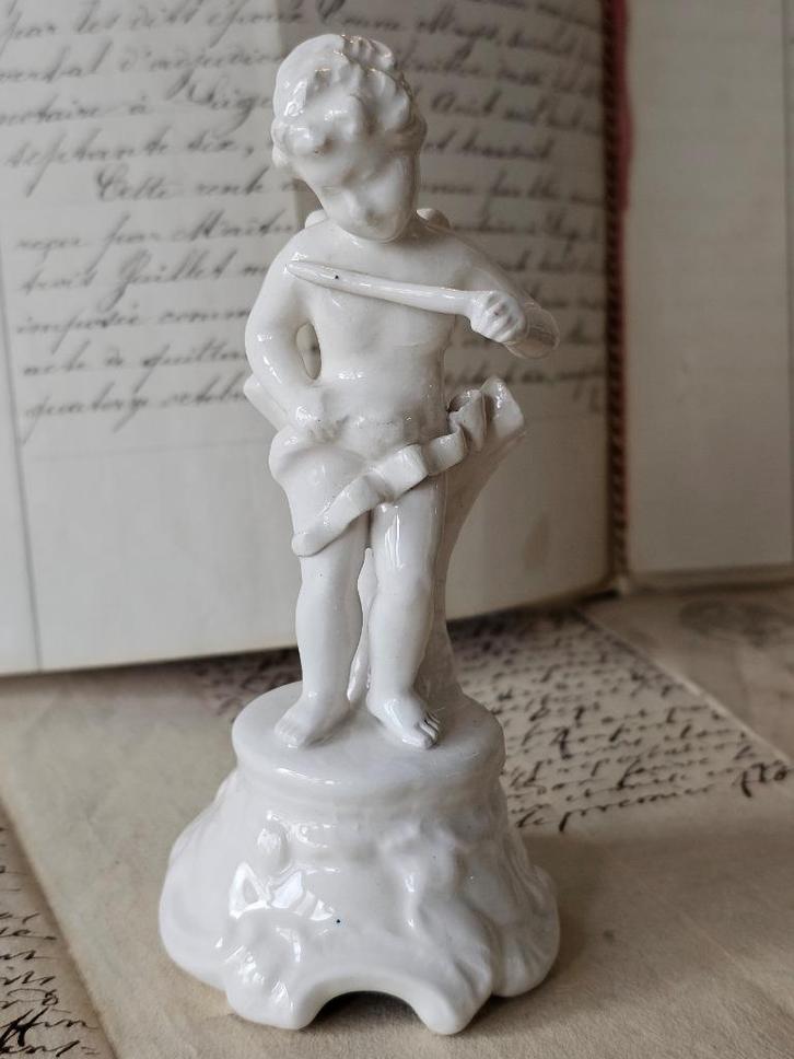 Oude porseleinen PUTTO figuur cherubijn cupido putti engel, Antiek en Kunst, Antiek | Porselein, Ophalen of Verzenden