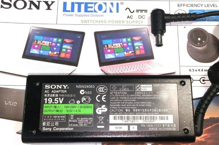 Sony VAIO Bravia VGP-AC19V36 Adapter 19.5V 4.7A 91.65W Lader, Computers en Software, Laptop-opladers, Refurbished, Ophalen of Verzenden