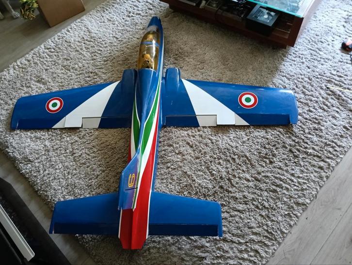 SebArt MB-339 XS Jet ARF - Bouwpakket, Hobby en Vrije tijd, Modelbouw | Auto's en Voertuigen, Gebruikt, Overige typen, Groter dan 1:32