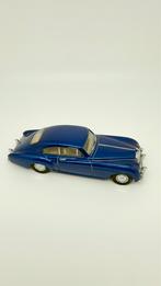 Gave blauwe auto uit 1990. Dinky Toys, Matchbox, Hobby en Vrije tijd, Modelauto's | 1:43, Ophalen of Verzenden, Zo goed als nieuw