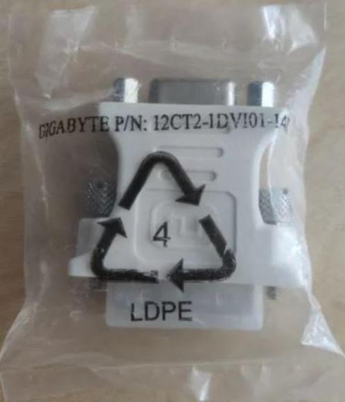 DVI naar VGA Gigabyte 12CT2-1DVI01-14R (Nieuw), Computers en Software, Pc- en Netwerkkabels, Nieuw, Ophalen