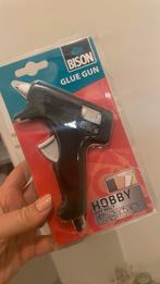 Bison lijn setje voor € 10 en los lijmpist € 5 sticks € 4, Ophalen of Verzenden, Nieuw