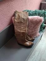 2 paar over de knie laarzen maat 39, Kleding | Dames, Schoenen, Ophalen of Verzenden, Gedragen, Bruin, Hoge laarzen
