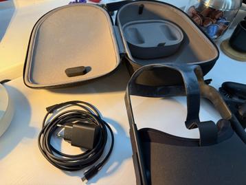 Oculus Quest 1 - in goede staat beschikbaar voor biedingen