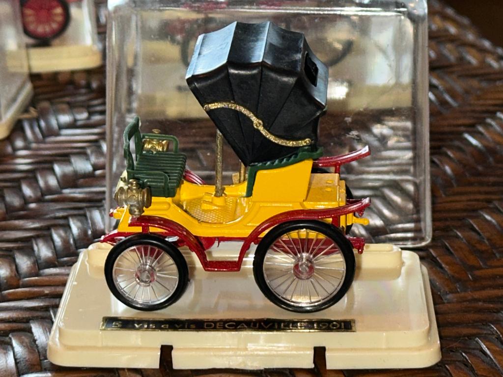 1901 Decauville Vis-à-Vis gemaakt door het Franse Safir, Hobby en Vrije tijd, Modelauto's | 1:43, Ophalen, Zo goed als nieuw, Auto