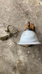 Mooie wandlamp met glazen kap, Huis en Inrichting, Ophalen, Gebruikt, Glas