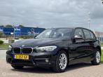 BMW 1-serie 118i Sport Line Edition cruise pdc automaat, 65 €/maand, Gebruikt, Zwart, Bedrijf