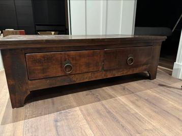 Teakhouten salontafel 140 x 50 beschikbaar voor biedingen