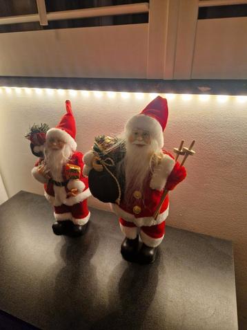 2 kerstmannen (groot en klein) ZGAN beschikbaar voor biedingen