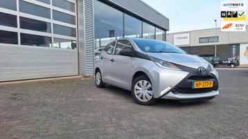 Toyota Aygo 1.0 VVT-i x-now*Airco*Cv*Trekhaak* beschikbaar voor biedingen