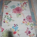 Mooi vloerkleed met bloemenmotief, 100 tot 150 cm, Ophalen of Verzenden, Zo goed als nieuw, 150 tot 200 cm