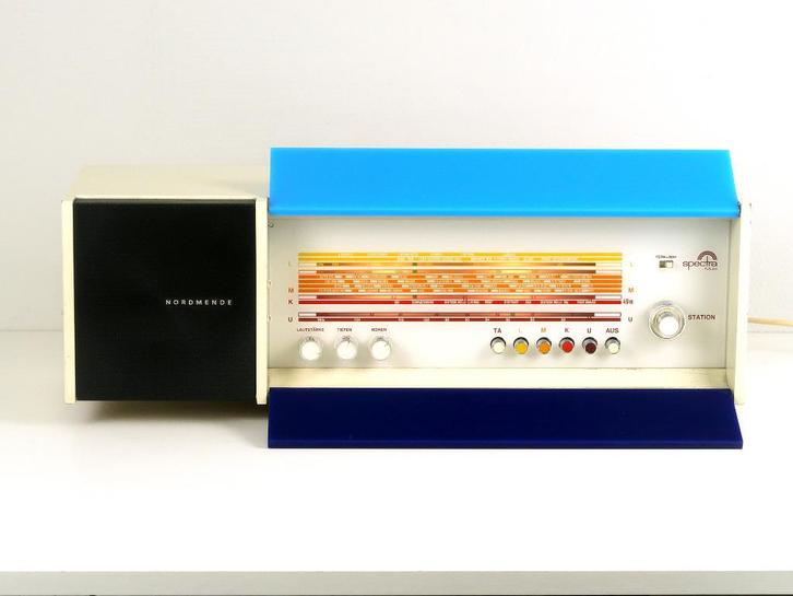 Spectra Futura M radio by Raymond Loewy voor Nordmende, Audio, Tv en Foto, Radio's, Gebruikt, Radio, Ophalen of Verzenden
