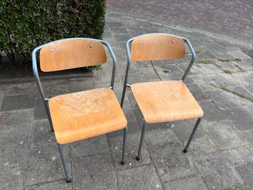 2x stoel GRATIS beschikbaar voor biedingen