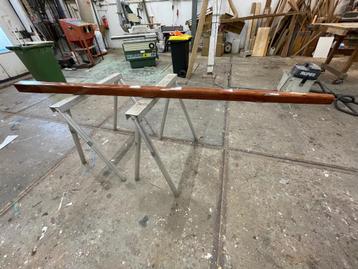 Mooie houten bootmast te koop – 2,60 meter (incl. zalingen beschikbaar voor biedingen