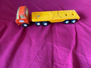 Vintage Tonka 55310 Vrachtwagen met Lowboy Trailer 1965 beschikbaar voor biedingen
