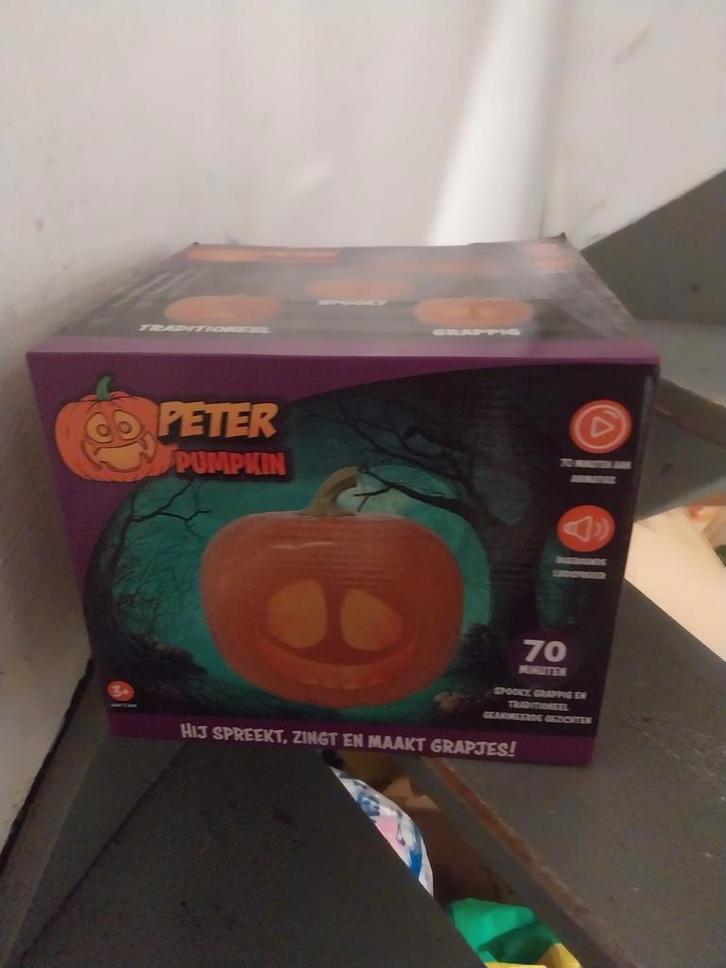 Peter Pumpkin Projector - Nieuw in Doos!, Hobby en Vrije tijd, Feestartikelen, Nieuw, Feestartikel, Halloween of Griezel, Ophalen of Verzenden