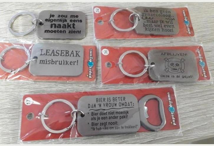 Partij va  +- 6000 sleutelhangers, Verzamelen, Sleutelhangers, Nieuw, Ophalen