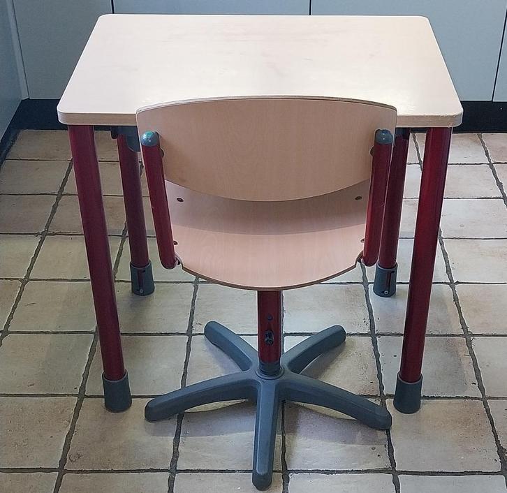 Schoolbureau/Kinder bureau + lade met stoel Merk Eromes, Huis en Inrichting, Bureaus, Zo goed als nieuw, In hoogte verstelbaar