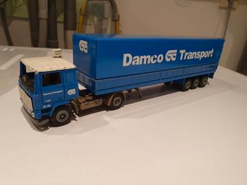 Tekno Volvo F1020 truck met oplegger. Damco transport beschikbaar voor biedingen
