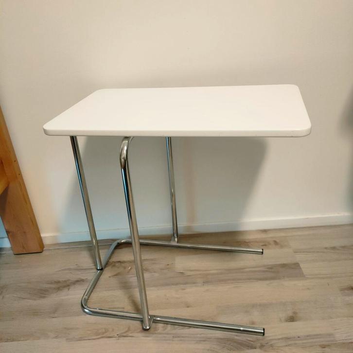 Vintage buisframe tafeltje geen ikea, Huis en Inrichting, Tafels | Bijzettafels, Zo goed als nieuw, Rechthoekig, 45 tot 60 cm