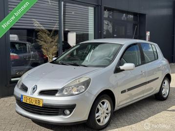 Renault Clio 1.4-16V Dynamique Luxe - Elektra Pakket - Airco beschikbaar voor biedingen