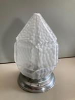 art deco plafondlamp in kegelvorm met gesatineerd glas lamp, Antiek en Kunst, Ophalen of Verzenden