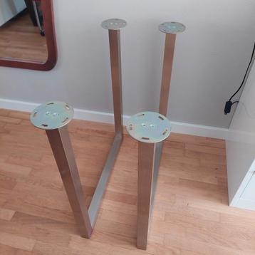 2x IKEA Tafelpoten RVS beschikbaar voor biedingen