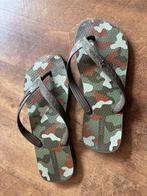 Slippers Ipanema maat 37 - met groene legerprint, Slippers, Ophalen of Verzenden, Ipanema, Gedragen