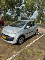 Citroën C1 1.0 3-DRS nieuwe apk en motor airco carplay, Voorwielaandrijving, Zwart, 4 stoelen, C1