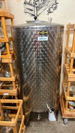 Opslagtanks / vergistingstonnen brouwerij stokerij, Ophalen