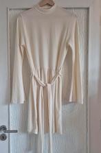 Boohoo | midi-dress | crème kleurig | 44 | XXL, Kleding | Dames, Maat 42/44 (L), Ophalen of Verzenden, Zo goed als nieuw, Knielengte