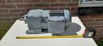 Elektromotor met vertragingskast - tandwielkast (gearbox), Ophalen of Verzenden, Zo goed als nieuw, Elektromotor, Minder dan 1400 rpm