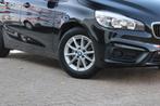 BMW 2-serie Active Tourer 218i Sport 136pk, 65 €/maand, Gebruikt, Euro 6, Zwart